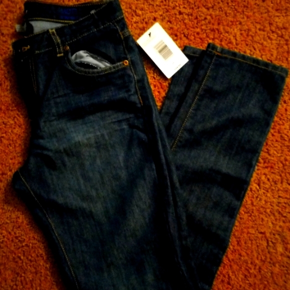 NEW BOYS DKNY JEANS - Picture 3 of 4